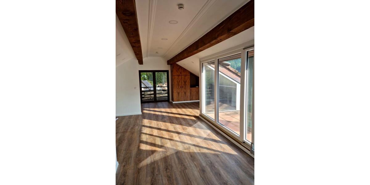 Dachgeschoßwohnung Offenburg - 1.5 Zimmer, 63 m&sup2;, 700&euro; | Angebot:24430779