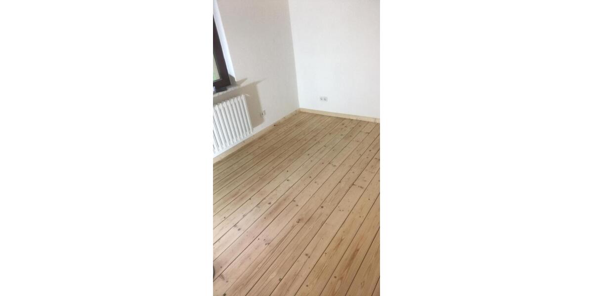 Einfamilienhaus Bad Hersfeld - 6 Zimmer, 152 m&sup2;, 1.350&euro; | Angebot:24768043