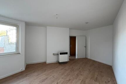 Apartment, renoviert und sofort verfügbar zimmer
