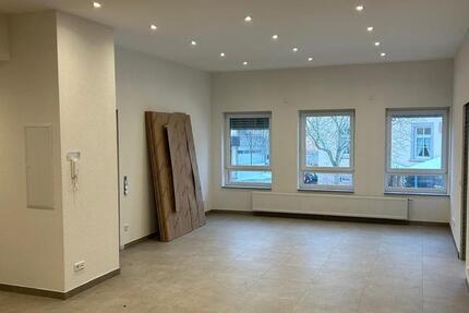 ERSTBEZUG MIT KÜCHE: 4 ZiWhg 106m² mit Balkon in 97944 Schweigern 4 zimmer