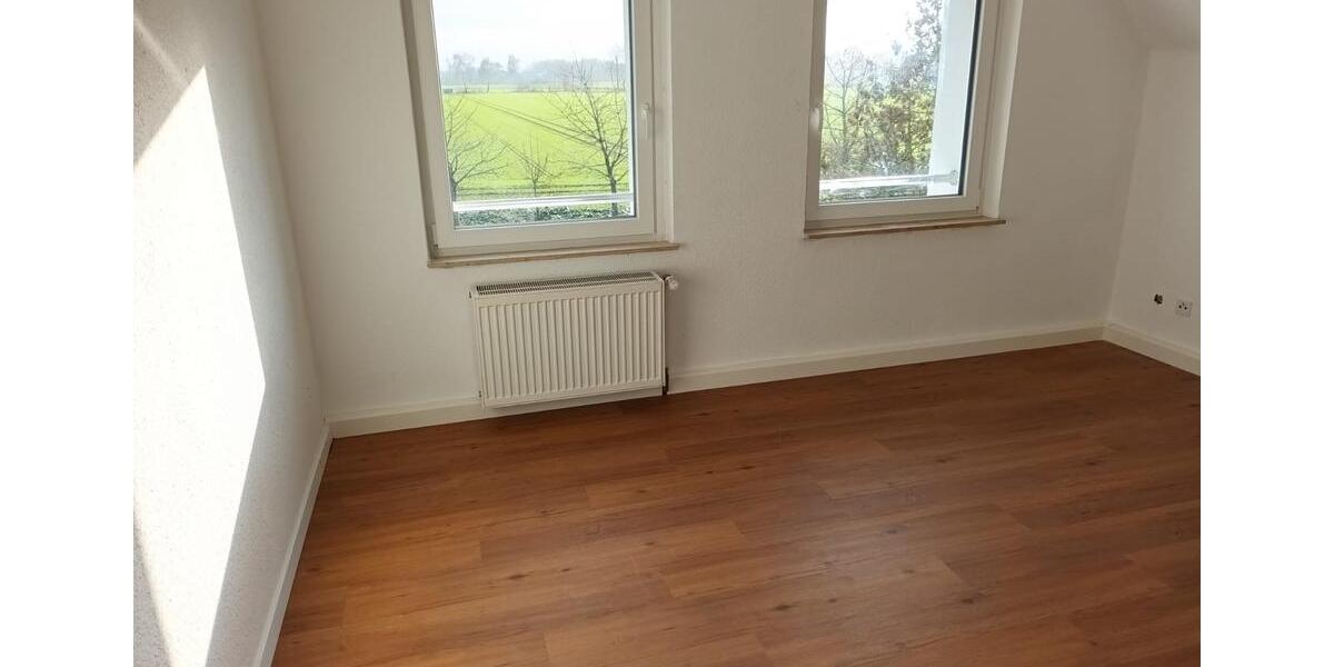Dachgeschoßwohnung Bersenbrück - 4 Zimmer, 110 m&sup2;, 950&euro; | Angebot:26566031