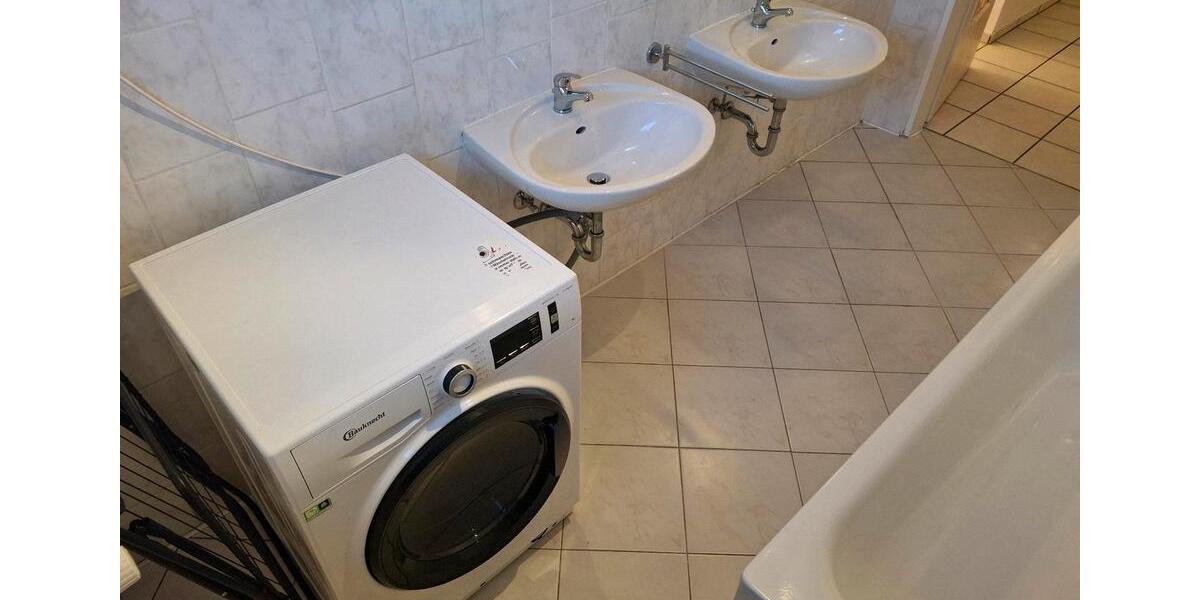 Erdgeschoßwohnung Marburg Cappel - 4 Zimmer, 110 m&sup2;, 1.300&euro; | Angebot:26698340