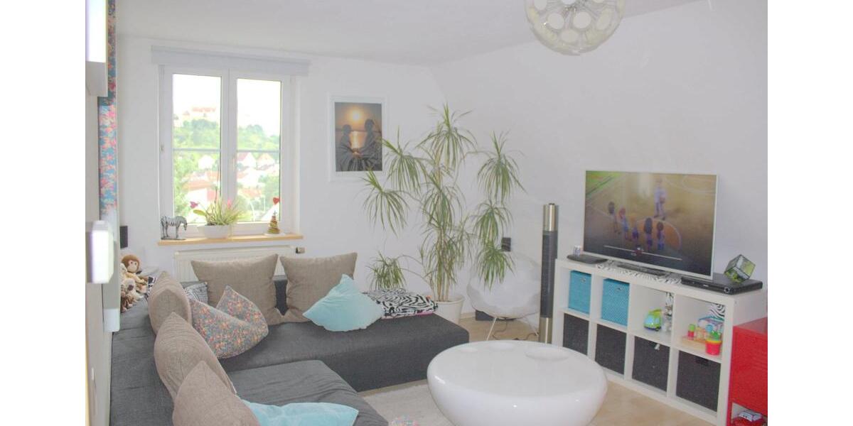 Dachgeschoßwohnung Ellwangen (Jagst) - 4 Zimmer, 78 m&sup2;, 750&euro; | Angebot:26030731