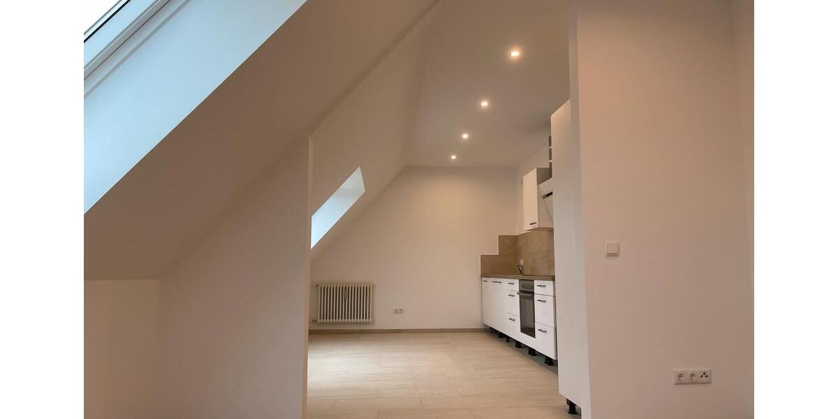 Dachgeschoßwohnung Wolfsburg Alt-Wolfsburg - 2.5 Zimmer, 54 m&sup2;, 594&euro; | Angebot:25753976