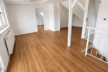 Wohnung Weinheim - 2 Zimmer, 64 m&sup2;, 880&euro; | Angebot:26563799