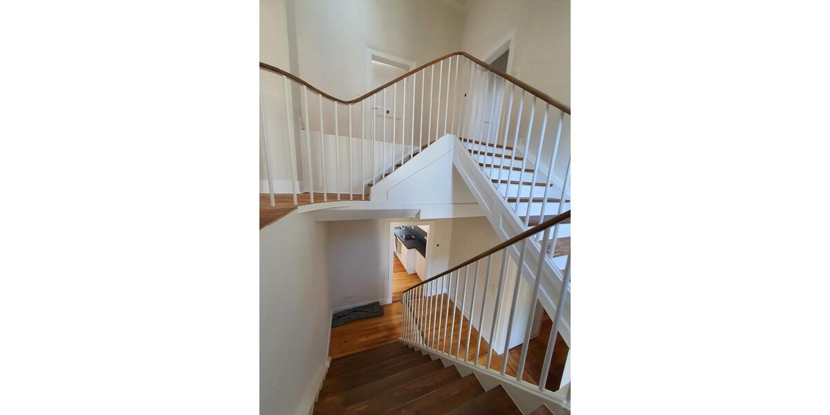 Einfamilienhaus Eltville am Rhein - 10 Zimmer, 246 m&sup2;, 3.290&euro; | Angebot:19400577