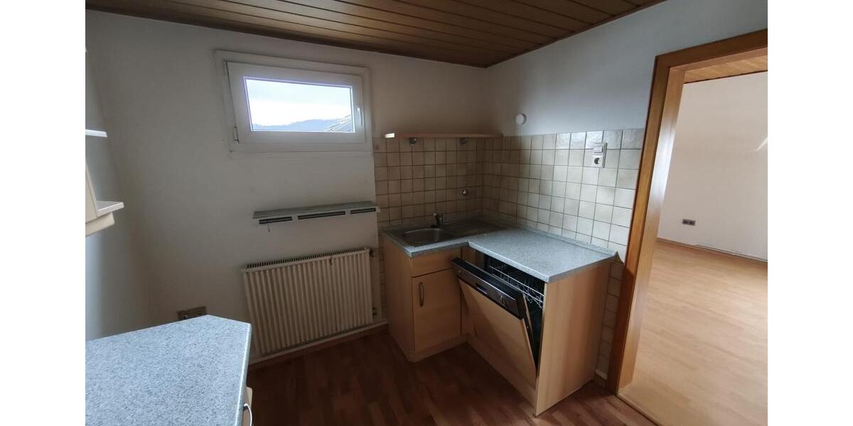 Dachgeschoßwohnung Plettenberg - 4 Zimmer, 68 m&sup2;, 450&euro; | Angebot:24743891
