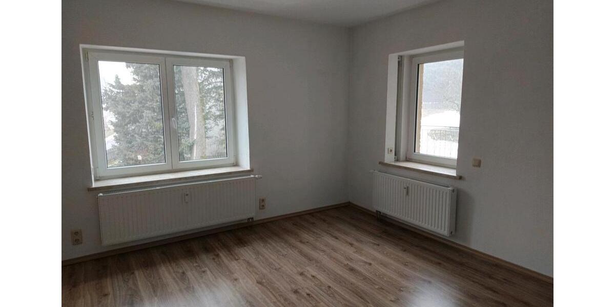 Etagenwohnung Crottendorf - 3 Zimmer, 90 m&sup2;, 550&euro; | Angebot:24837696