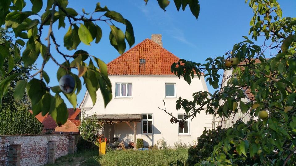 Erdgeschoßwohnung Nienburg (Weser) - 6 Zimmer, 225 m&sup2;, 230&euro; | Angebot:24768507