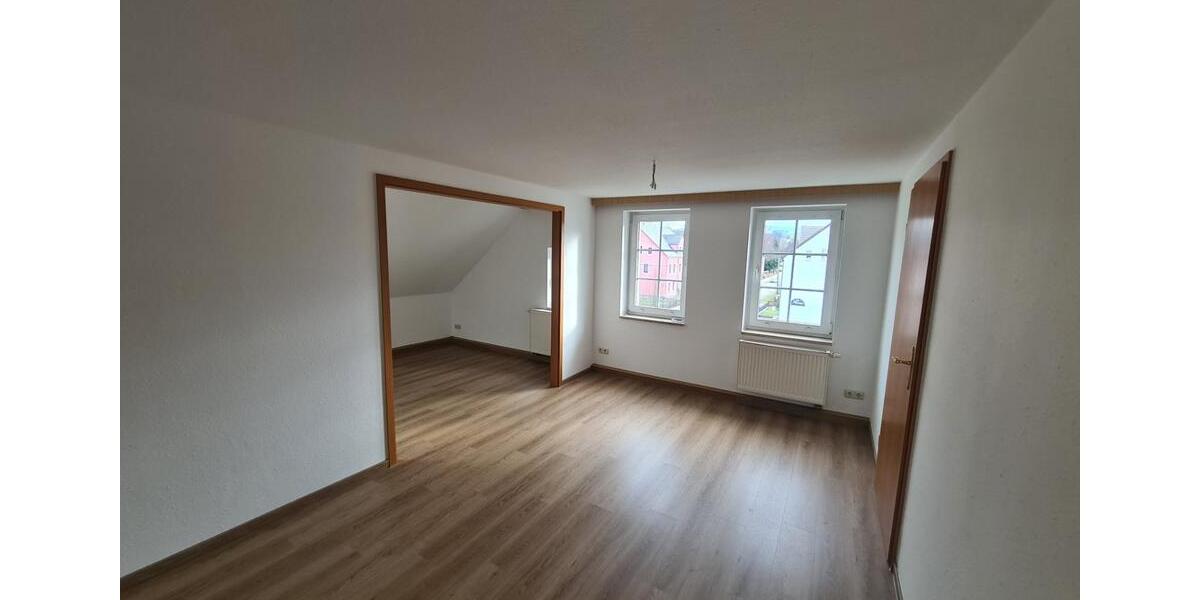 Dachgeschoßwohnung Oberschöna - 2 Zimmer, 50 m&sup2;, 267&euro; | Angebot:24745161