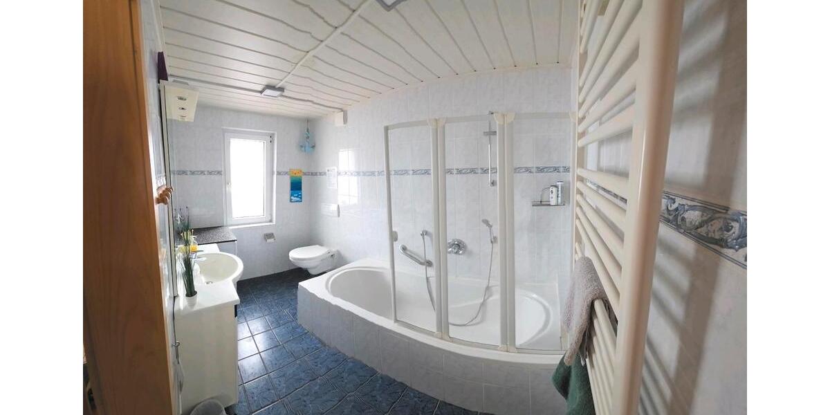 Wohnen auf Zeit Broderstorf - 3 Zimmer, 15 m&sup2;, 25&euro; | Angebot:24447568