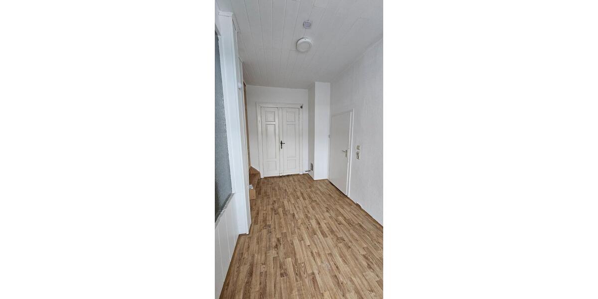 Etagenwohnung Gerbstedt - 3.5 Zimmer, 88 m&sup2;, 480&euro; | Angebot:23635477