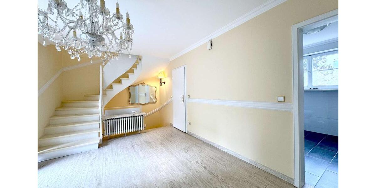 Einfamilienhaus München Sendling-Westpark - 3 Zimmer, 180 m&sup2;, 3.350&euro; | Angebot:26586678