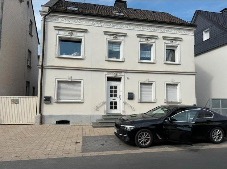 Schöne 3-Zimmer-Maisonette-Wohnung mit Balkon in Arnsberg-Hüsten