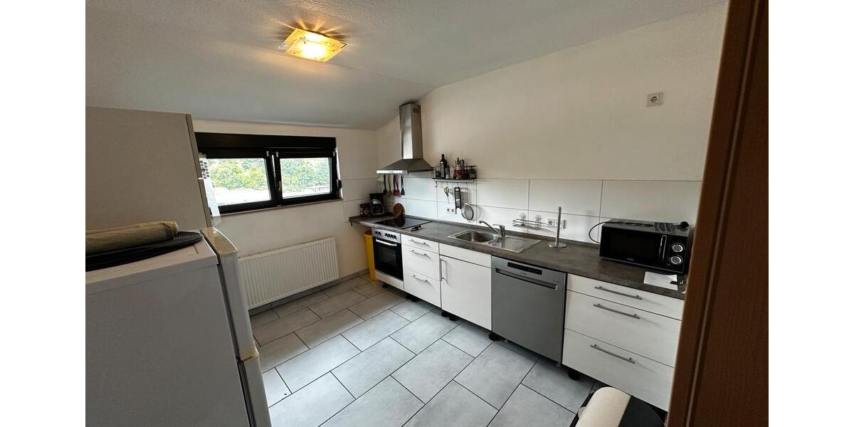 Dachgeschoßwohnung Queidersbach - 4 Zimmer, 116 m&sup2;, 1.220&euro; | Angebot:24655593