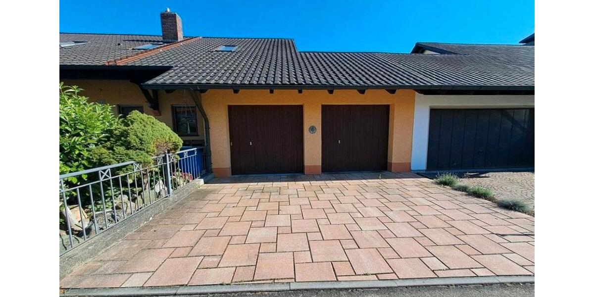 Doppelhaushälfte Schrobenhausen - 7 Zimmer, 210 m&sup2;, 1.600&euro; | Angebot:24832222