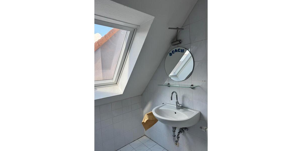 Dachgeschoßwohnung Mommenheim - 4 Zimmer, 94 m&sup2;, 800&euro; | Angebot:26507351