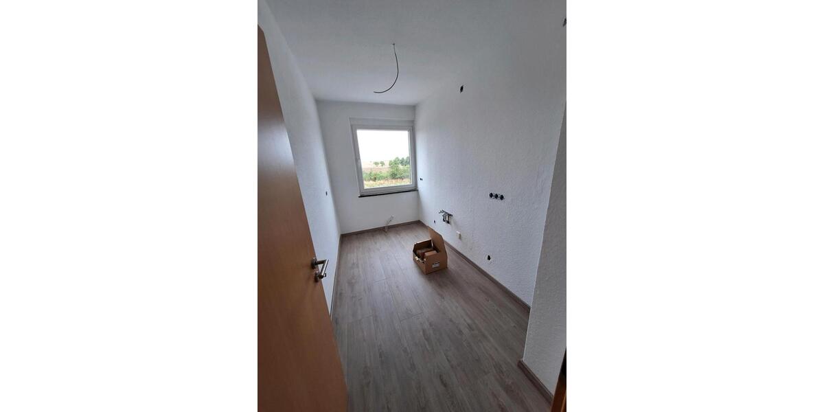 Etagenwohnung Gommern - 3 Zimmer, 60 m&sup2;, 300&euro; | Angebot:25920333