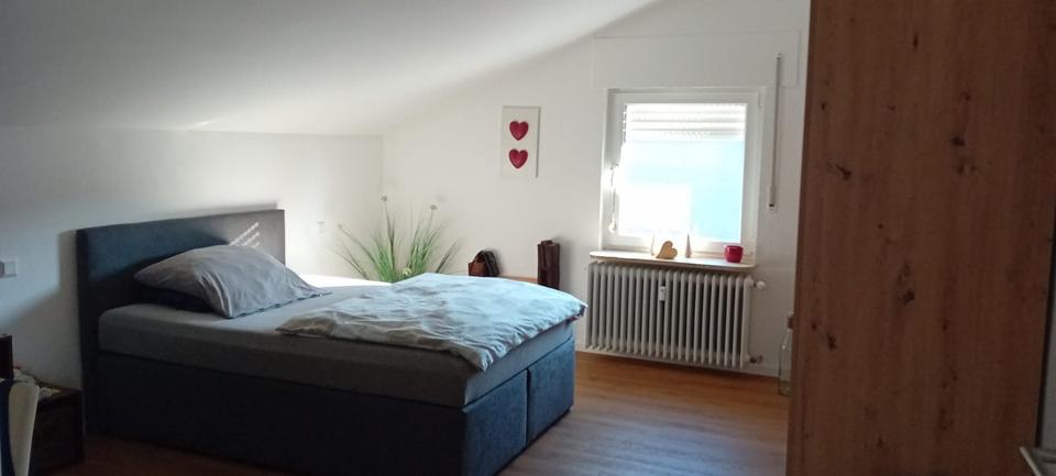Dachgeschoßwohnung Walldürn - 4 Zimmer, 120 m&sup2;, 1.180&euro; | Angebot:25329966