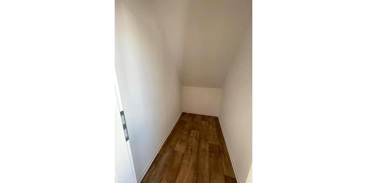 Dachgeschoßwohnung Seelow - 2 Zimmer, 58 m&sup2;, 782&euro; | Angebot:25021643