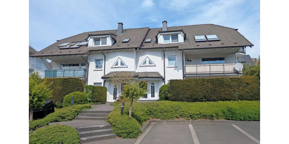 Dachgeschoßwohnung Sundern (Sauerland) - 3 Zimmer, 85 m&sup2;, 650&euro; | Angebot:26589331
