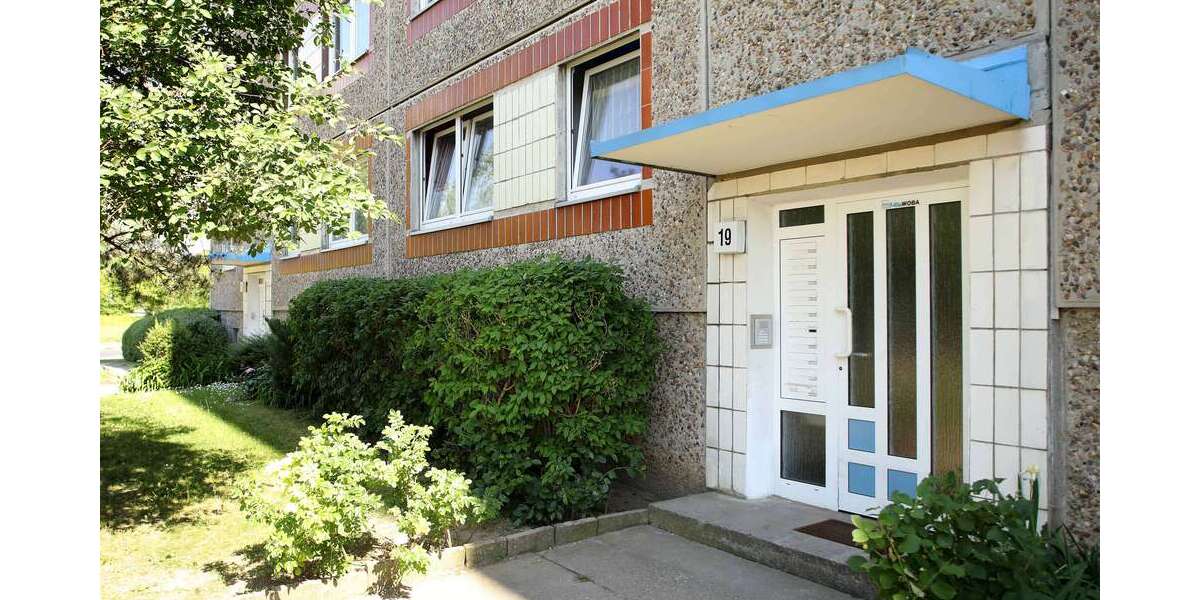 Etagenwohnung Neubrandenburg Datzeberg - 3 Zimmer, 63 m&sup2;, 286&euro; | Angebot:25386691