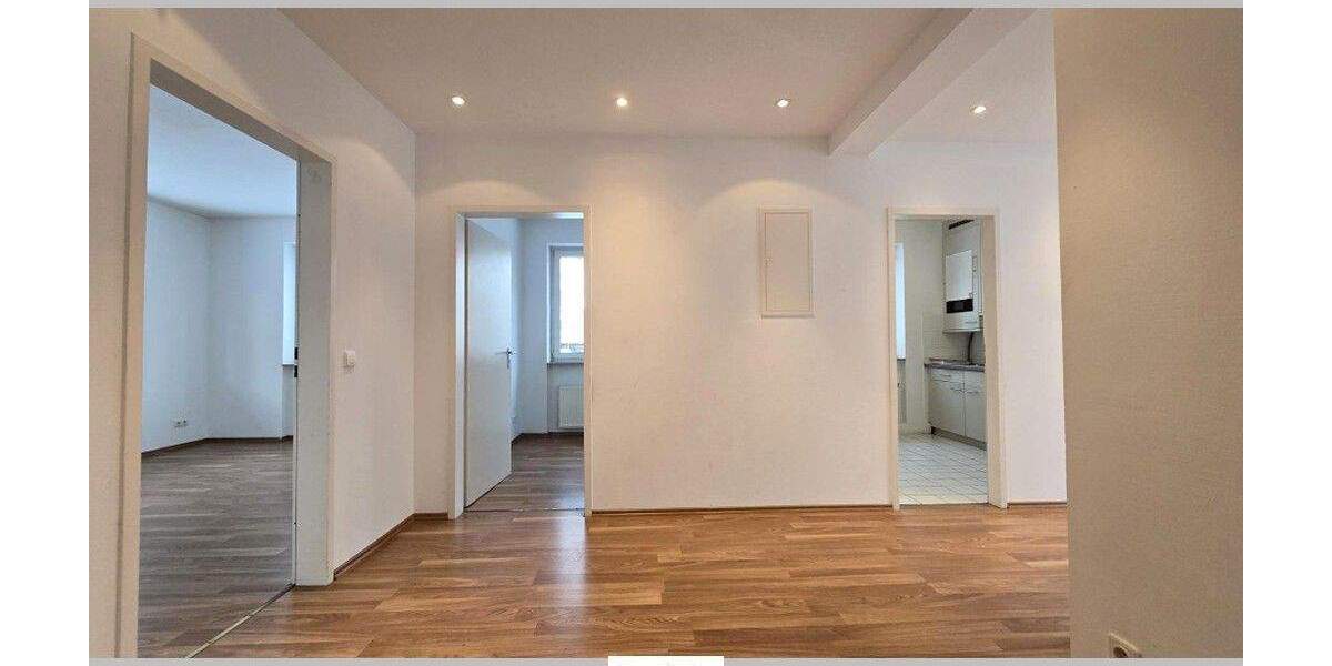 Erdgeschoss-Wohnung mit 4 Zimmern und PKW-Stellplatz in Sackgassenlage! 4 zimmer