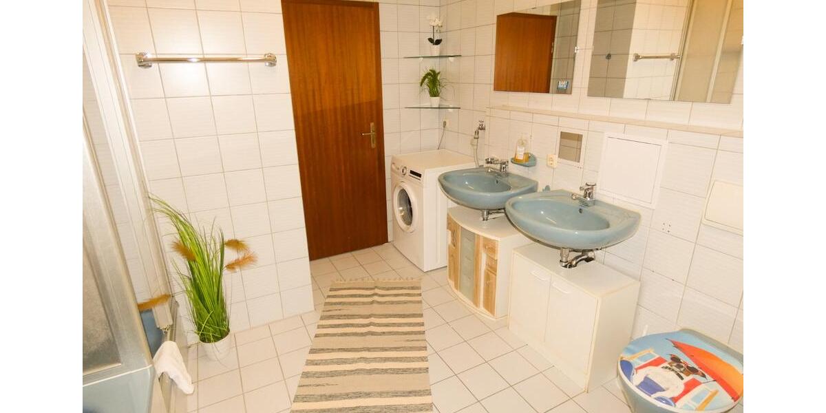 Wohnen auf Zeit Schwandorf - 14 Zimmer, 120 m&sup2;, 600&euro; | Angebot:24946736