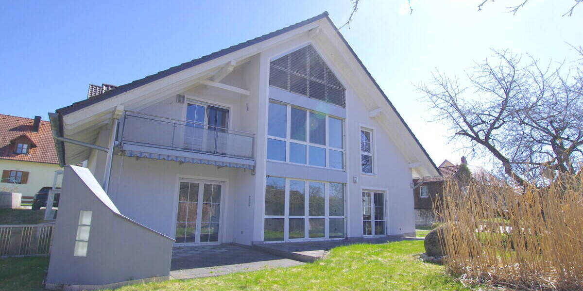 Doppelhaushälfte Lupburg - 4 Zimmer, 170 m&sup2;, 1.440&euro; | Angebot:26246679