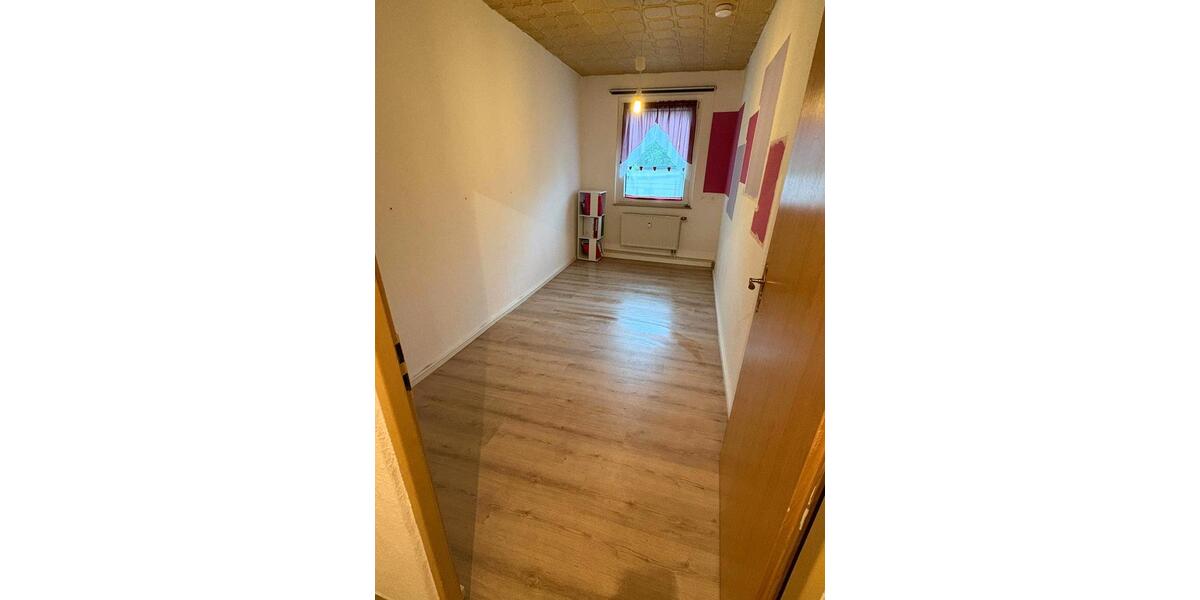 Erdgeschoßwohnung Bad Lausick - 3 Zimmer, 60 m&sup2;, 573&euro; | Angebot:25808032