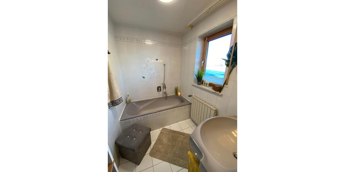 Einfamilienhaus Marktoberdorf - 5 Zimmer, 180 m&sup2;, 2.050&euro; | Angebot:26383339