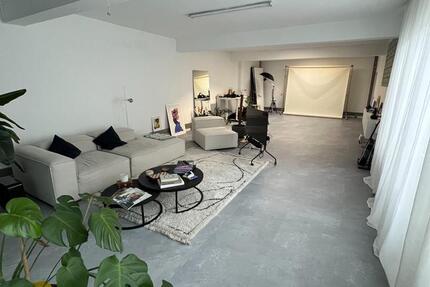 Wohnen auf Zeit Düsseldorf Stadtmitte - 2 Zimmer, 120 m&sup2;, 1.500&euro; | Angebot:25162307