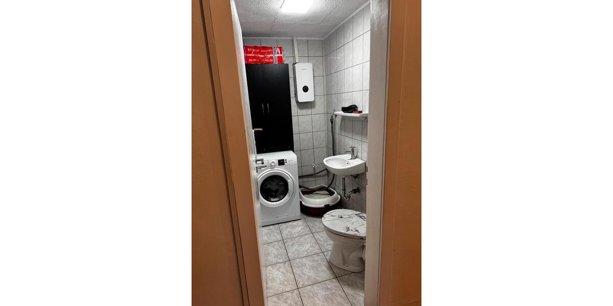 Etagenwohnung Bünde - 5 Zimmer, 163 m&sup2;, 1.000&euro; | Angebot:24687505