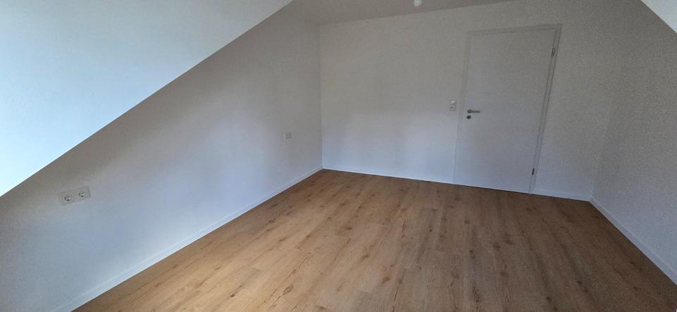 Dachgeschoßwohnung Erlangen Bruck - 2 Zimmer, 50 m&sup2;, 850&euro; | Angebot:25935681