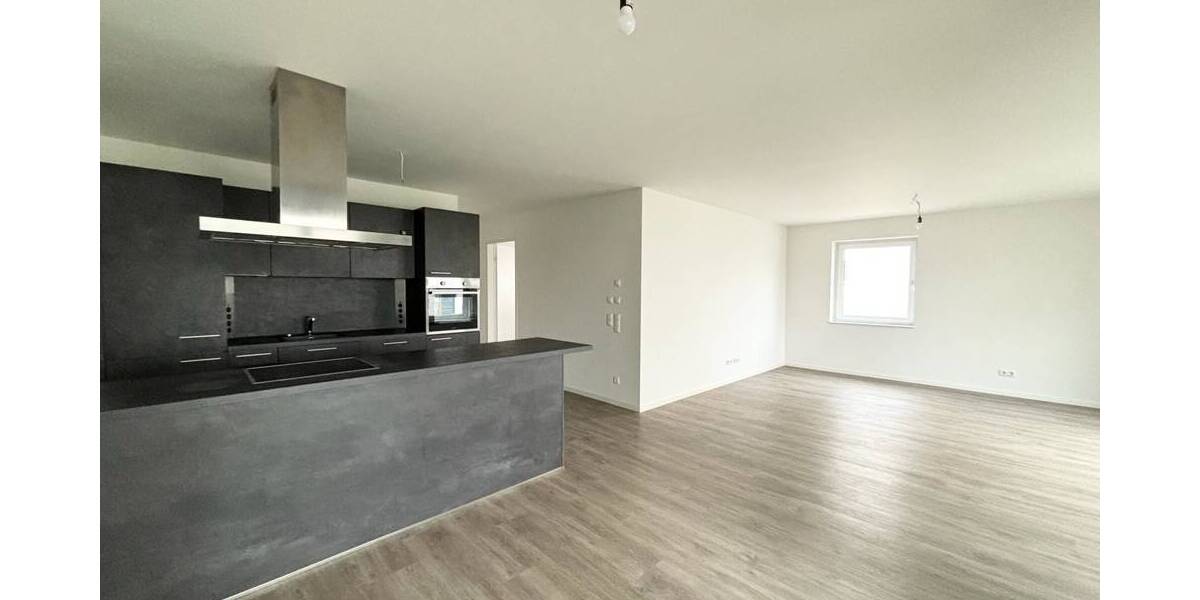 Großzügige 3,5 Zimmer-Wohnung im 1. OG in schöner Wohnlage 3 zimmer