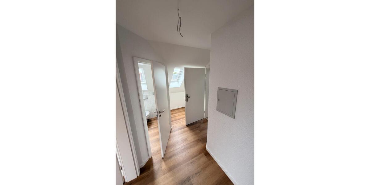 Dachgeschoßwohnung Hamminkeln - 3 Zimmer, 82 m&sup2;, 885&euro; | Angebot:26648912