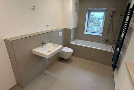 Wohnung Meerane Seiferitz - 3 Zimmer, 84 m&sup2;, 600&euro; | Angebot:26732148