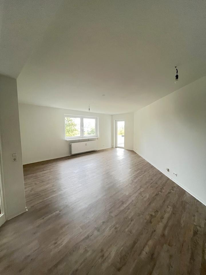Einziehen und wohlfühlen! Großzügige 3-Zimmer-Wohnung ab sofort bezugsfertig!