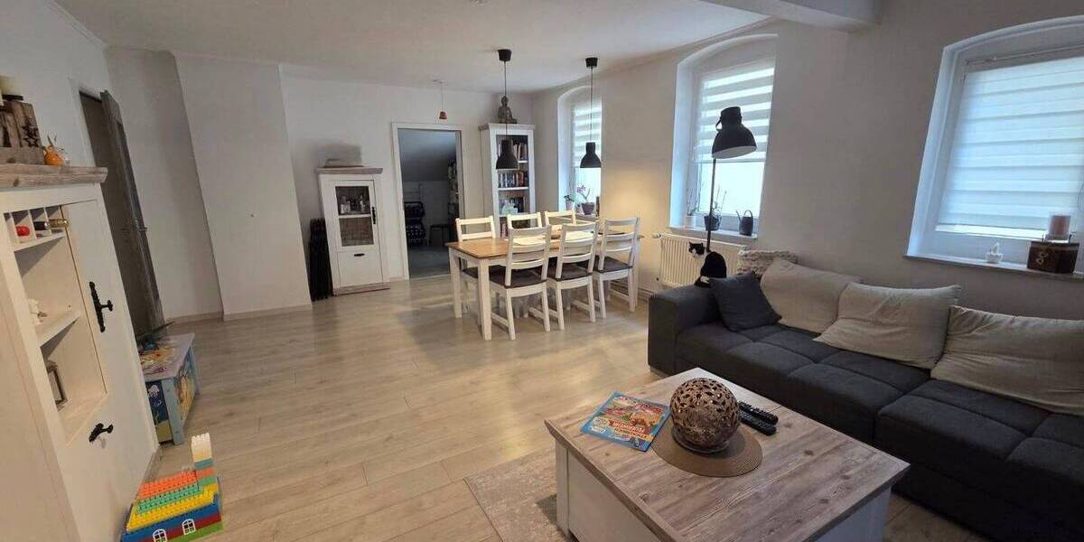 Etagenwohnung Weißwasser/O.L. O.L. - 4 Zimmer, 93 m&sup2;, 651&euro; | Angebot:26684506