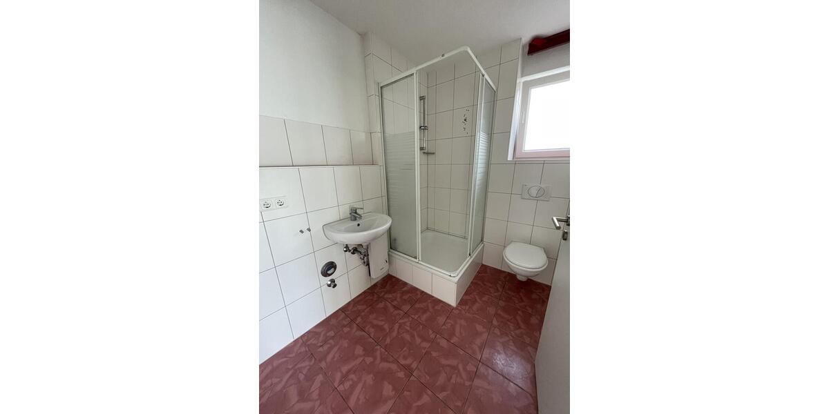 Erdgeschoßwohnung Ilmenau - 1 Zimmer, 30 m&sup2;, 270&euro; | Angebot:25901637