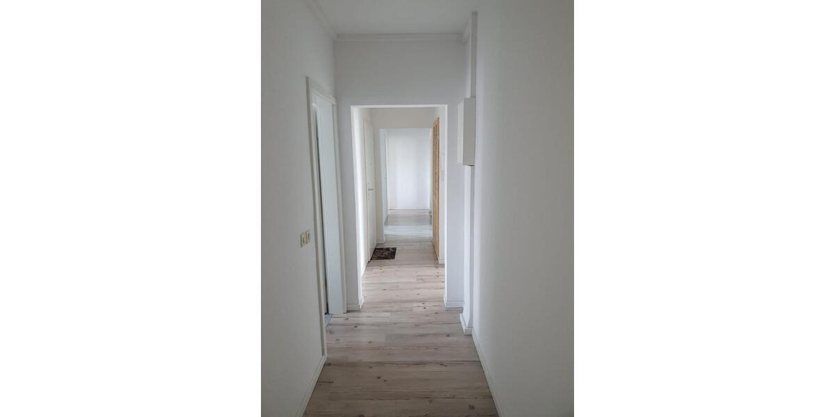 Dachgeschoßwohnung Milower Land - 4 Zimmer, 75 m&sup2;, 600&euro; | Angebot:25628092