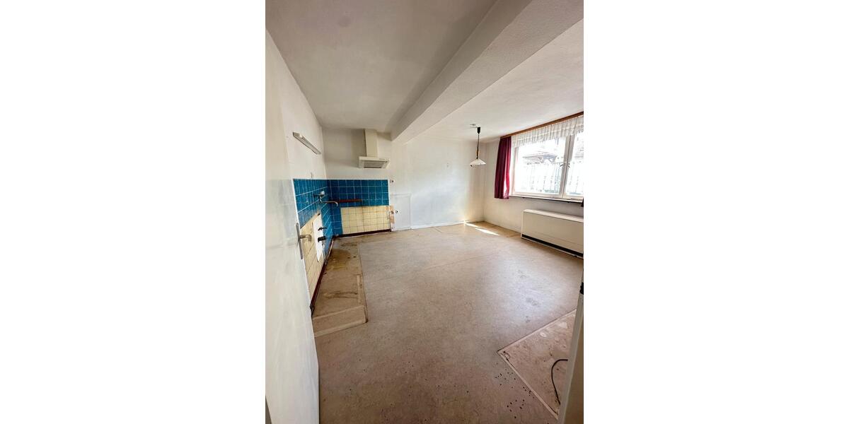 Mehrfamilienhaus, Wohnhaus Fuldabrück - 8 Zimmer, 178 m&sup2;, 1.250&euro; | Angebot:26294804