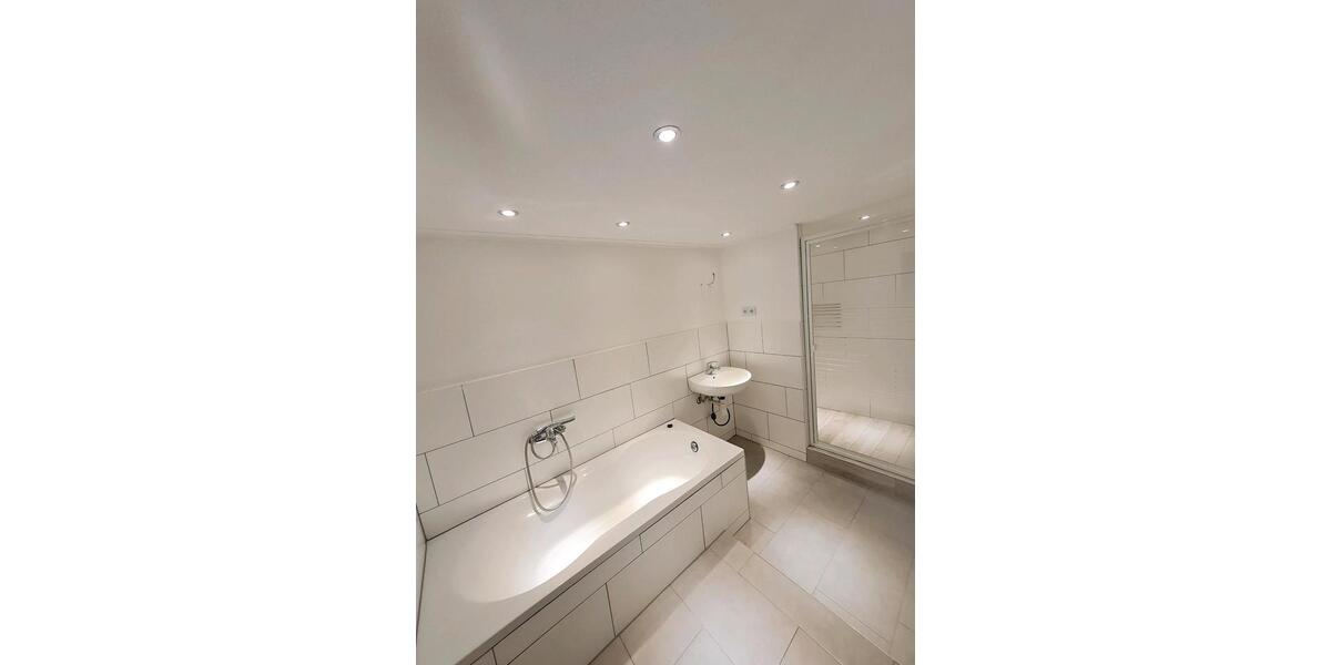 Erdgeschoßwohnung Wissen - 5 Zimmer, 140 m&sup2;, 850&euro; | Angebot:25991989