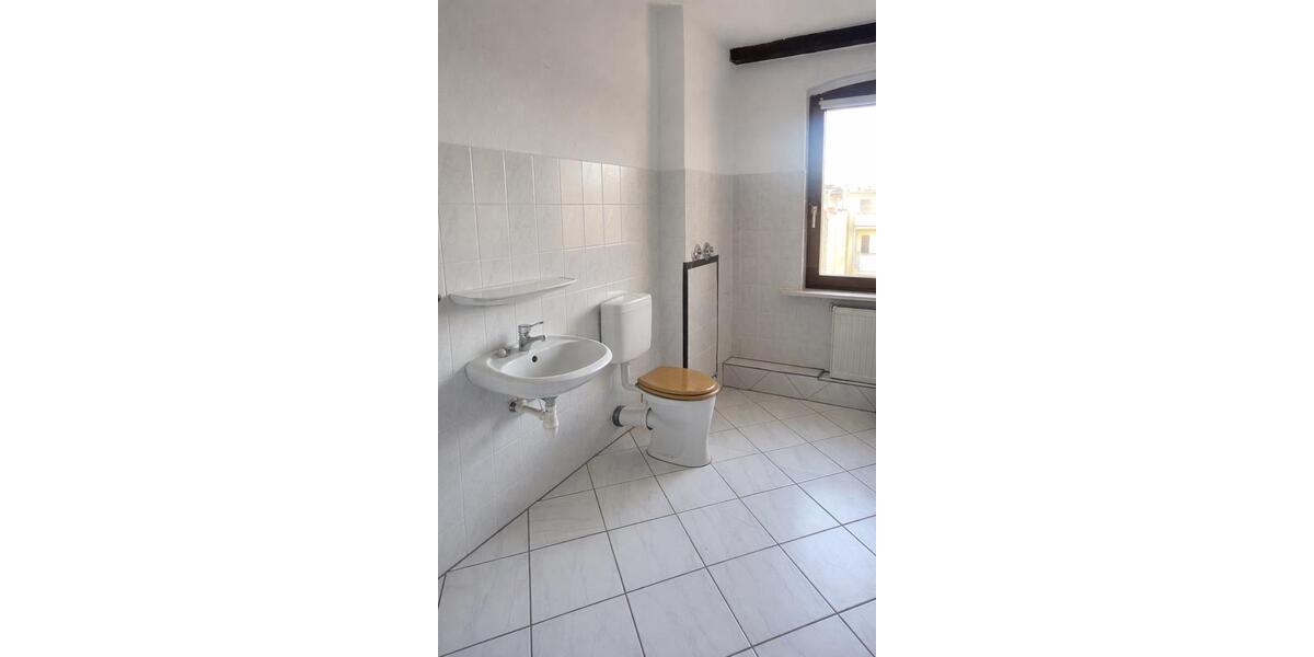 Dachgeschoßwohnung Halle (Saale) Am Wasserturm/Thaerviertel - 2 Zimmer, 60 m&sup2;, 648&euro; | Angebot:26020584