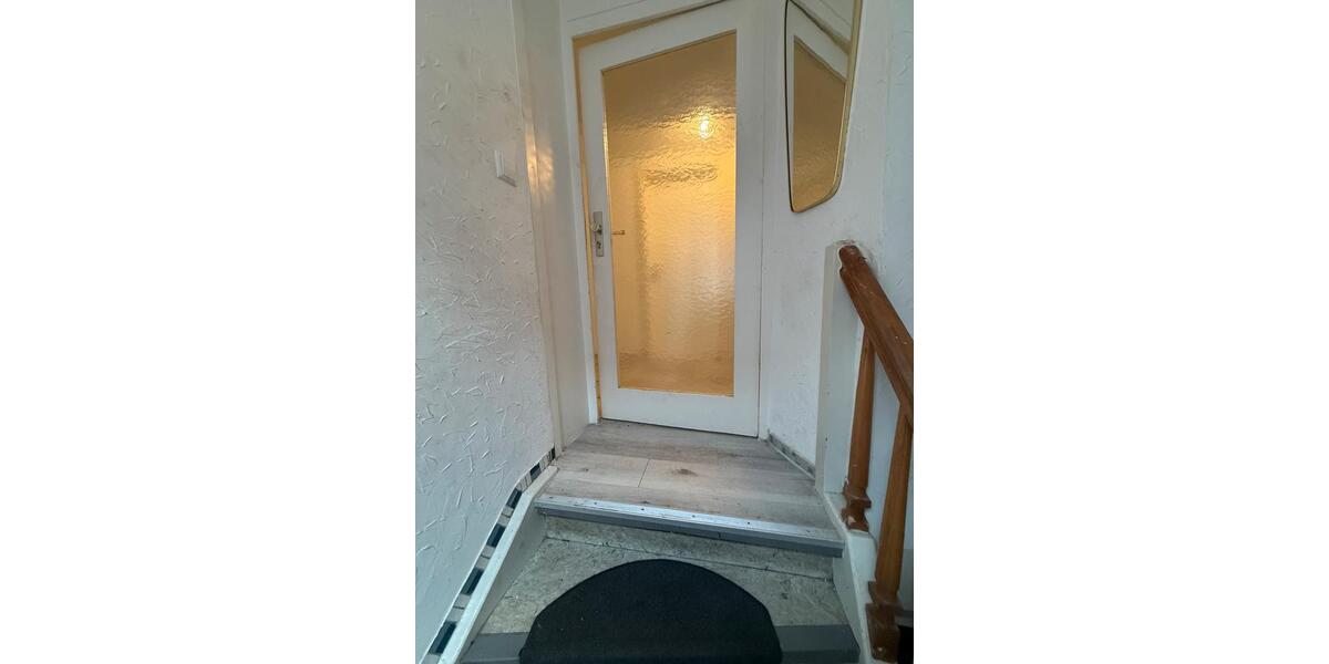 Etagenwohnung Reutlingen - 2 Zimmer, 84 m&sup2;, 600&euro; | Angebot:26024488