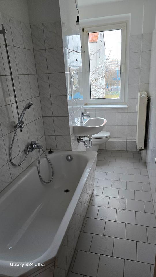 sanierte 3 Zimmerwohnung in der Nordstr. mit Einbauküche zimmer