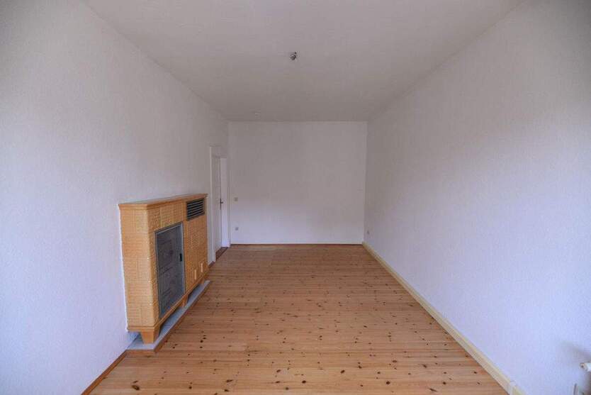 Johannstadt: Schöne 4 Raum-Whg mit Holzdielung, seitlicher Elbblick A31 4.OG re E9 4 zimmer