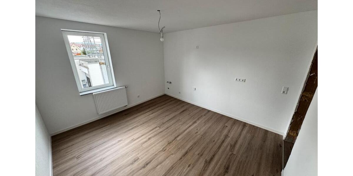 Etagenwohnung Hechingen - 5 Zimmer, 122 m&sup2;, 1.250&euro; | Angebot:26639135