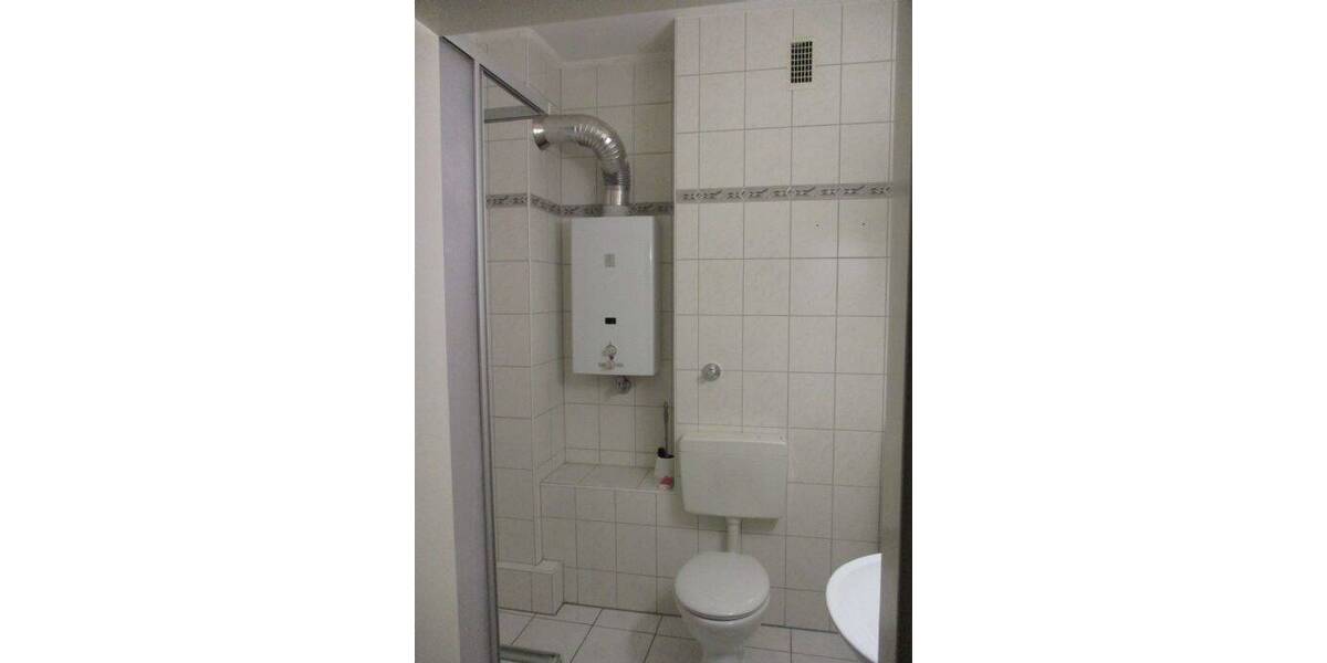 2,5 ZKB mit Dusche, Balkon, 1.OG, Deutschherrnstr. 47, 66117 Saarbrücken 3 zimmer