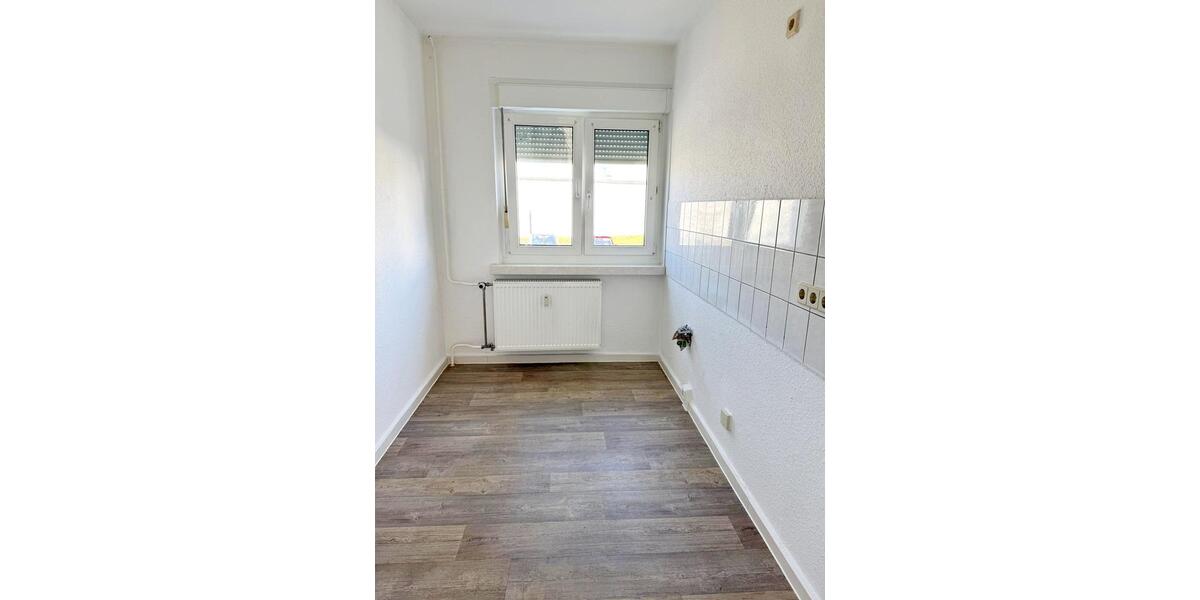 Erdgeschoßwohnung Borna - 2 Zimmer, 47 m&sup2;, 215&euro; | Angebot:25327313